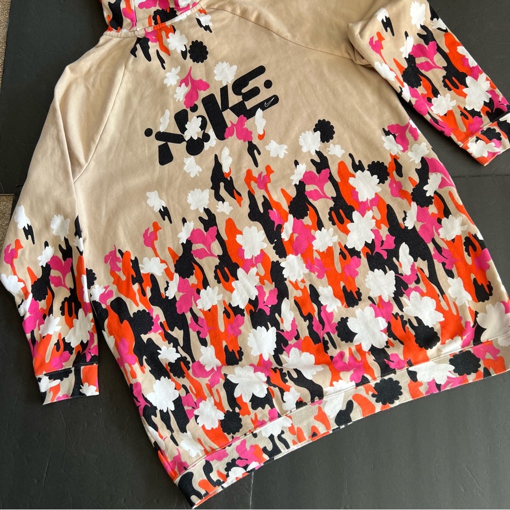Nike Floral Print Hoodie in Beige, Pink, Orange, Black, White - Picture 3 of 15